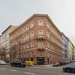 Two Bedroom Apartment Near Park In Vinohrady By Prague Days